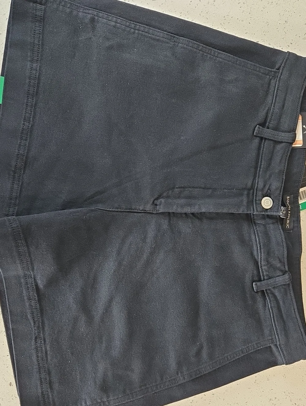 Banana Republic Men's Black Relaxed Jeans Shorts